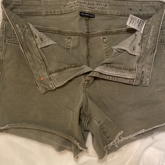 American Eagle hi-rise Shortie - Picture 2 of 4